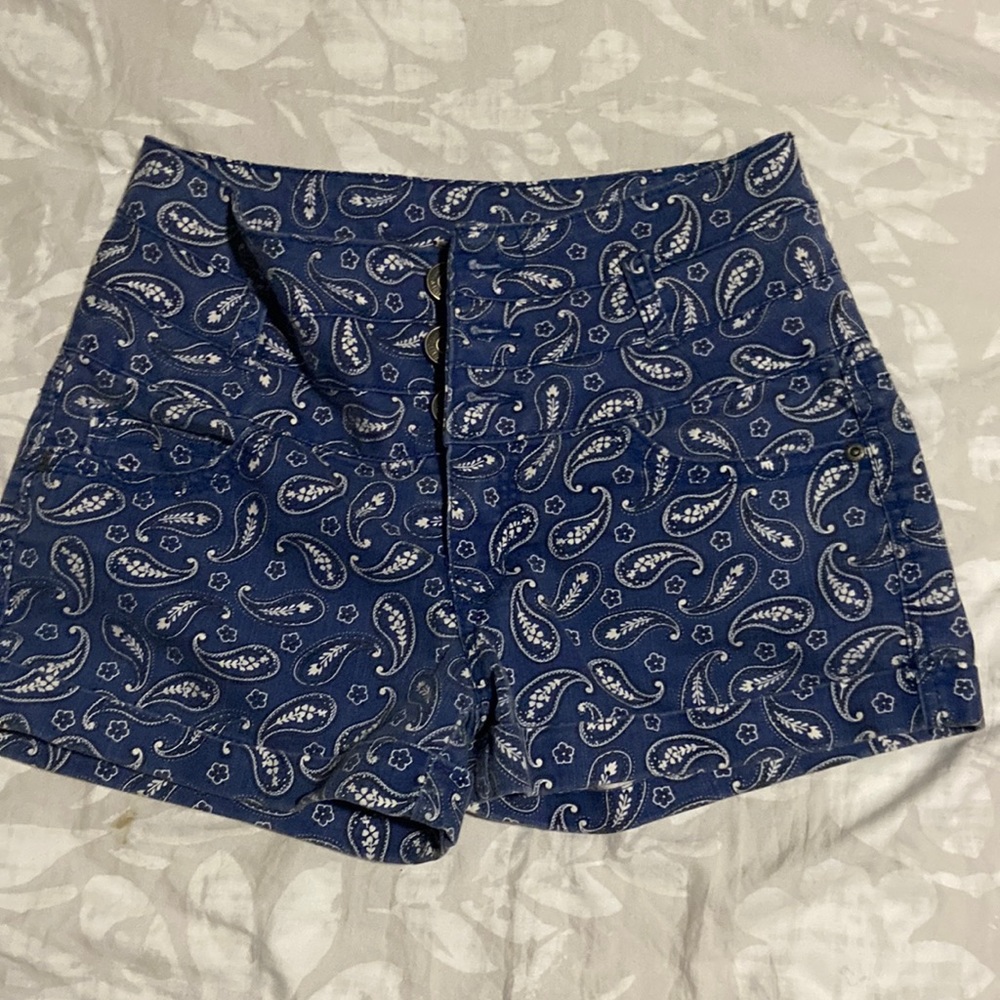 Wall flower high rise shorts